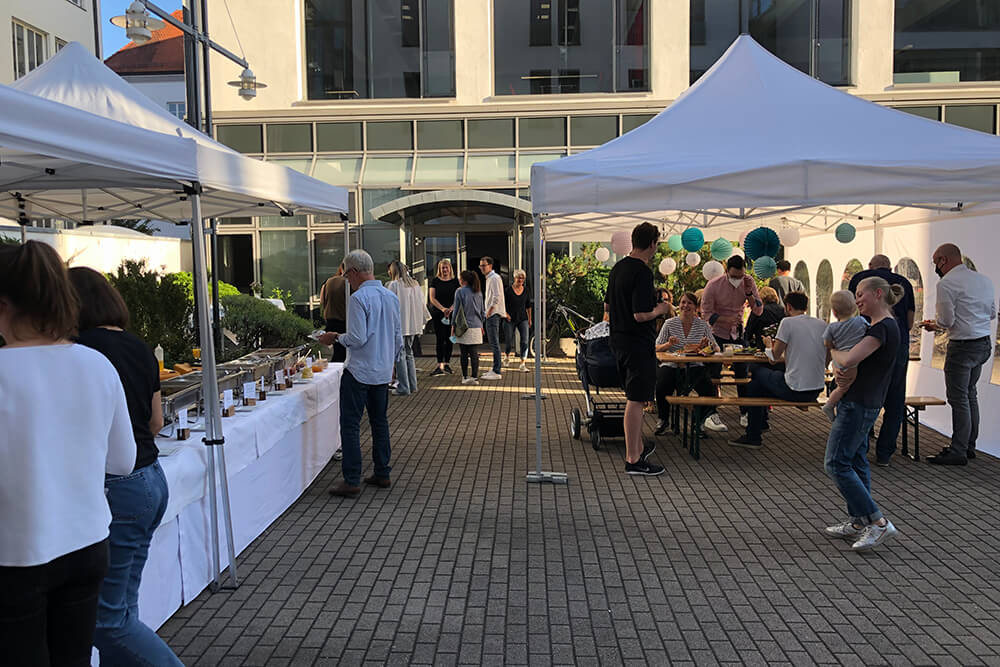 Sommerfest im Hinterhof